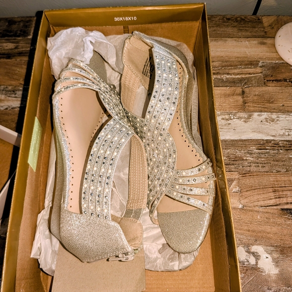 Charter Club Size 6.5 Silver Flats With Rhinestone Faux Pearl Embellished Formal - Picture 6 of 8